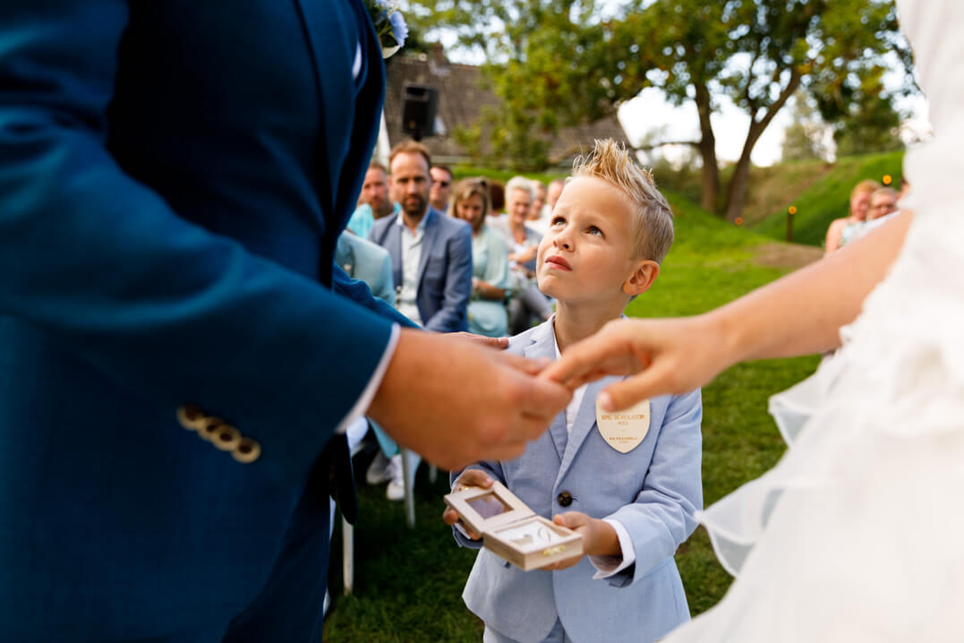 Real Wedding Mint en Goudtint Ringdrager